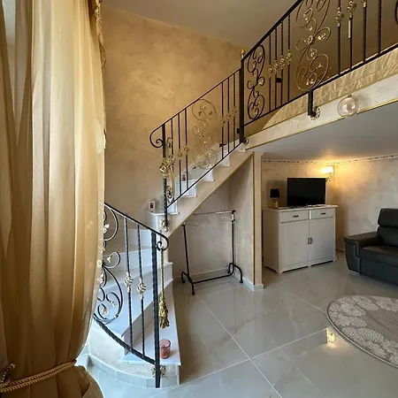 Casa Dolce Casa Luxury Couette-café Naples